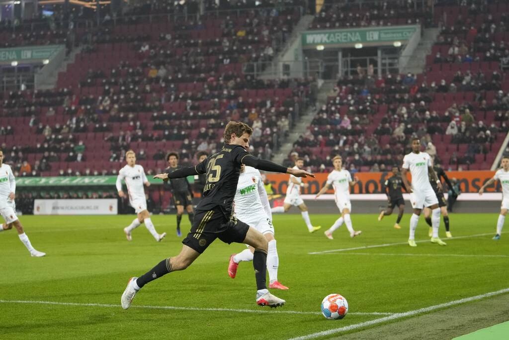 Bundesliga: «Βόμβα» από Άουγκσμπουργκ - Σταμάτησε τη Μπάγερν (photos)