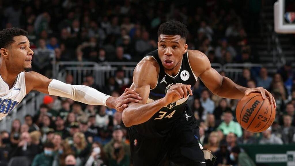 NBA: Απίθανος Αντετοκούνμπο - Νέα νίκη για Μπακς (photos+video)