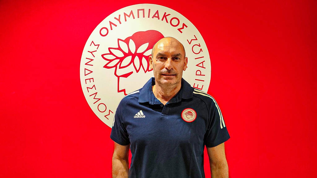 Βόλεϊ Γυναικών: Στον πάγκο του Πρωταθλητή Ελλάδας, Ολυμπιακού ο Κάρλο Παρίσι