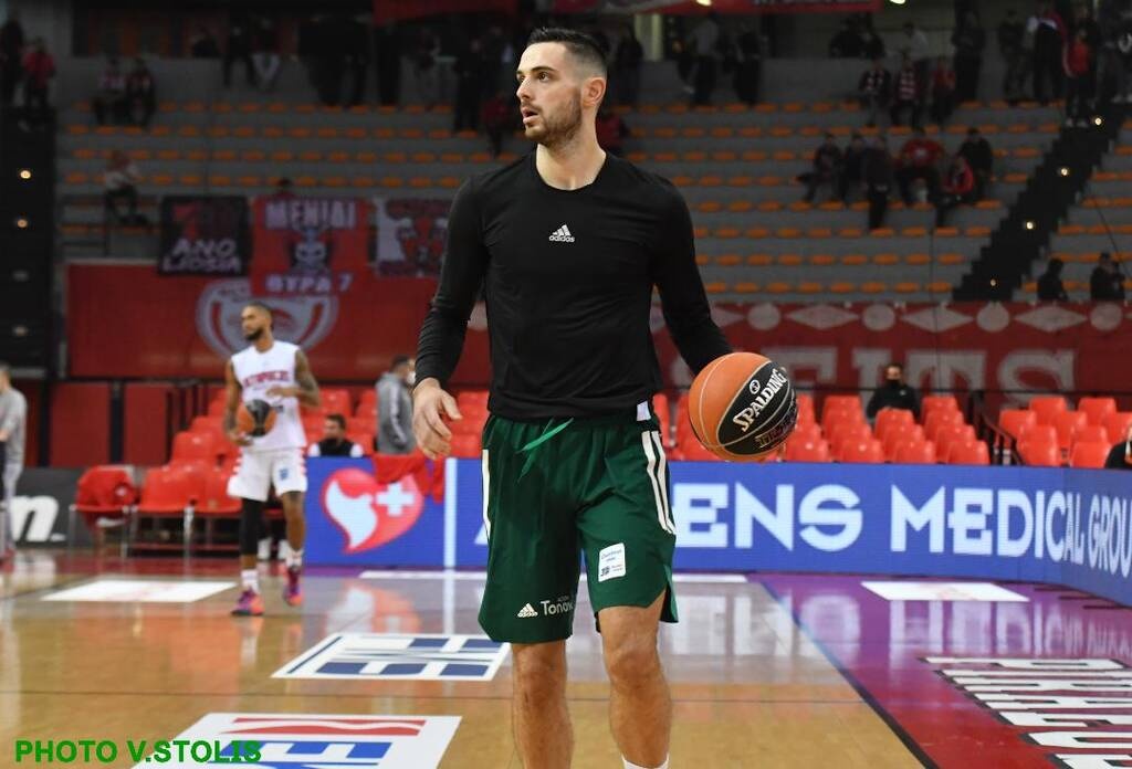 Ολυμπιακός - Παναθηναϊκός ΟΠΑΠ: Ο Παπαπέτρου έβαλε... φωτιά στο ΣΕΦ (video)