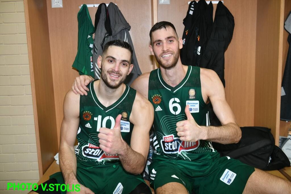 Ολυμπιακός-Παναθηναϊκός ΟΠΑΠ: Έτσι πανηγύρισαν στα αποδυτήρια του ΣΕΦ! (photos)