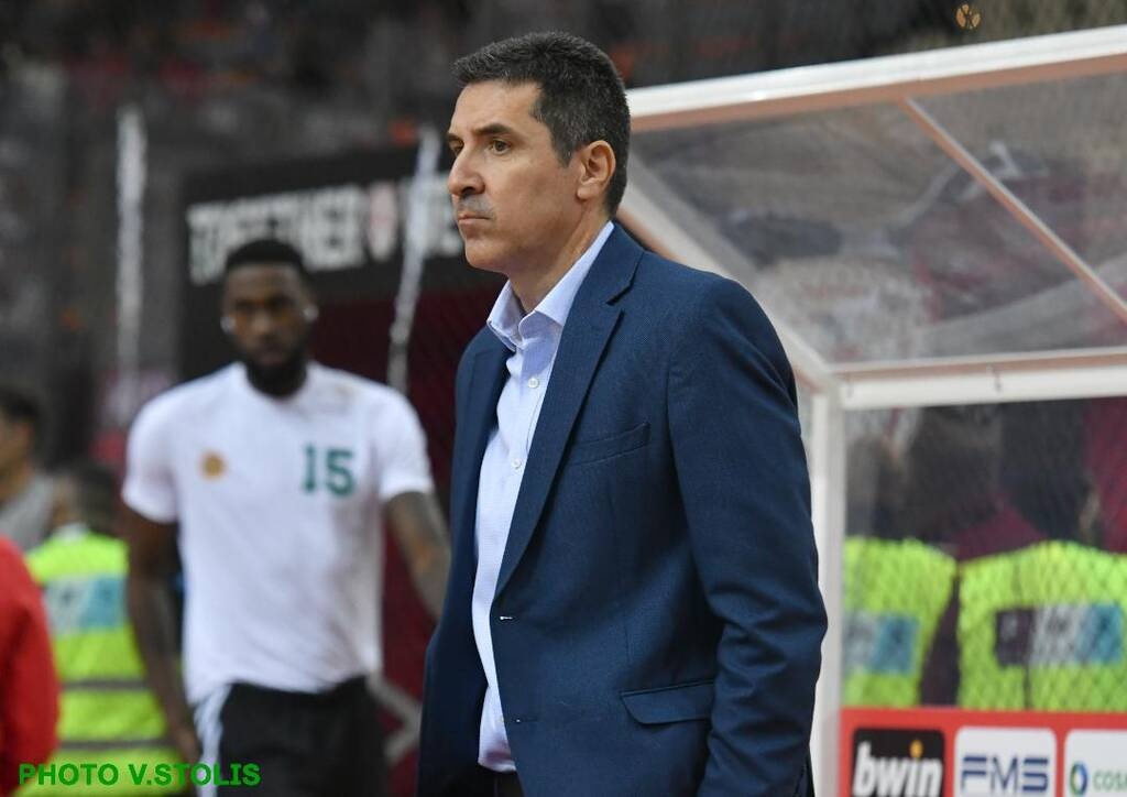 Ολυμπιακός - Παναθηναϊκός ΟΠΑΠ: Η άφιξη στο ΣΕΦ και το τετ α τετ Πρίφτη-Μπαρτζώκα (photos)