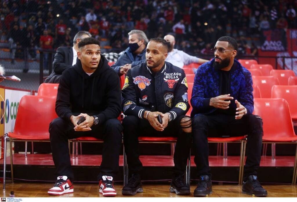 Ολυμπιακός - Παναθηναϊκός ΟΠΑΠ: Χαμός στο ΣΕΦ με τον Ελ Αραμπί (photos+video)