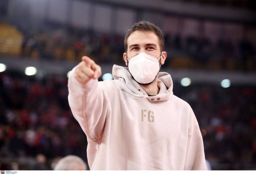 Ολυμπιακός - Παναθηναϊκός ΟΠΑΠ: Χαμός στο ΣΕΦ με τον Ελ Αραμπί (photos+video)