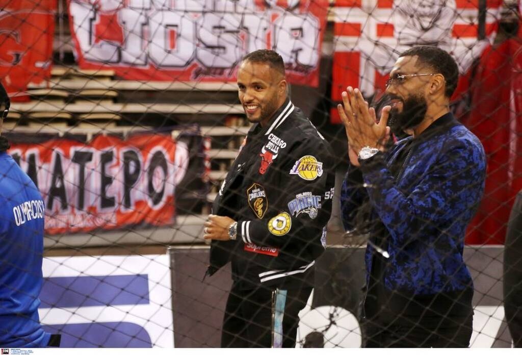 Ολυμπιακός - Παναθηναϊκός ΟΠΑΠ: Χαμός στο ΣΕΦ με τον Ελ Αραμπί (photos+video)