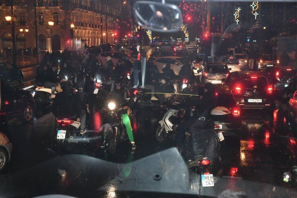 Ολυμπιακός-Παναθηναϊκός: Η νύχτα... μέρα σε Βουλή και ΟΑΚΑ για τους θριαμβευτές του ΣΕΦ (photos)