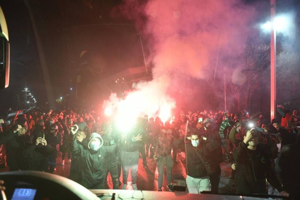 Ολυμπιακός-Παναθηναϊκός: Η νύχτα... μέρα σε Βουλή και ΟΑΚΑ για τους θριαμβευτές του ΣΕΦ (photos)