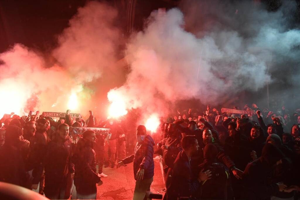 Ολυμπιακός-Παναθηναϊκός: Η νύχτα... μέρα σε Βουλή και ΟΑΚΑ για τους θριαμβευτές του ΣΕΦ (photos)