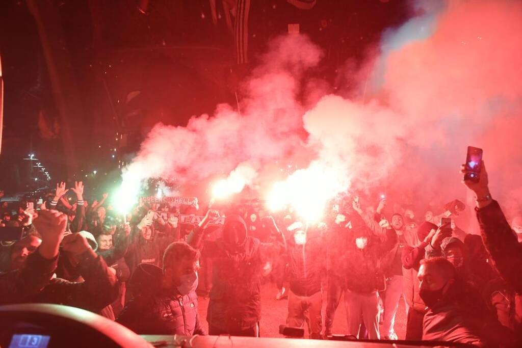 Ολυμπιακός-Παναθηναϊκός: Η νύχτα... μέρα σε Βουλή και ΟΑΚΑ για τους θριαμβευτές του ΣΕΦ (photos)