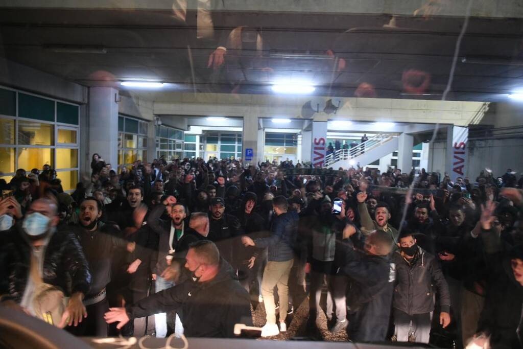 Ολυμπιακός-Παναθηναϊκός: Η νύχτα... μέρα σε Βουλή και ΟΑΚΑ για τους θριαμβευτές του ΣΕΦ (photos)