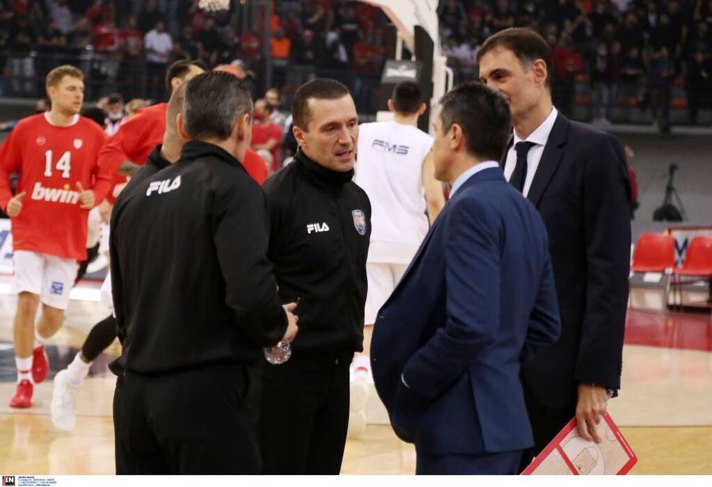 Πουλάει τρέλα ο Λιόλιος για το ντέρμπι Ολυμπιακός-Παναθηναϊκός στο ΣΕΦ
