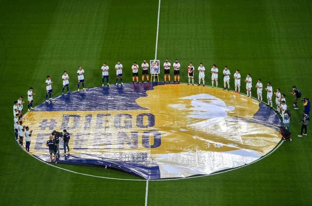 Ντιέγκο Αρμάντο Μαραντόνα: Λείπει ο «Θεός» εδώ και 365 μέρες… (Videos+Photos)