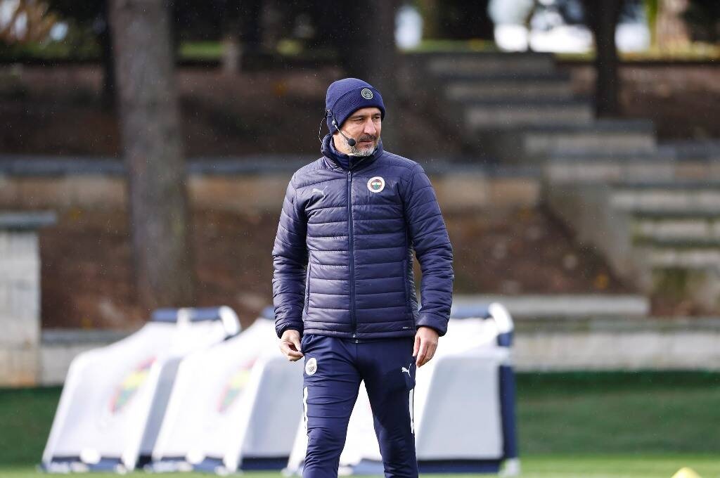 Ολυμπιακός-Φενέρμπαχτσε: Κίνδυνος σύλληψης για Περέιρα - Η καταδίκη για το ντέρμπι με Παναθηναϊκό