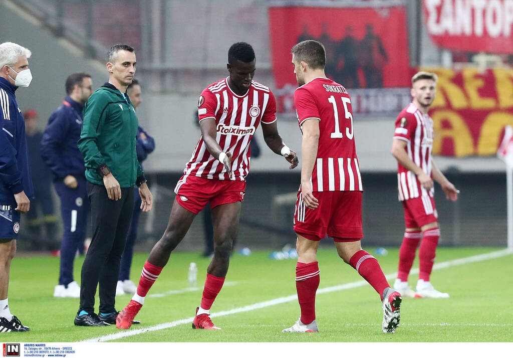 Ολυμπιακός-Φενέρμπαχτσε: Πονοκέφαλος με Παπασταθόπουλο - Τραυματίστηκε και αποχώρησε