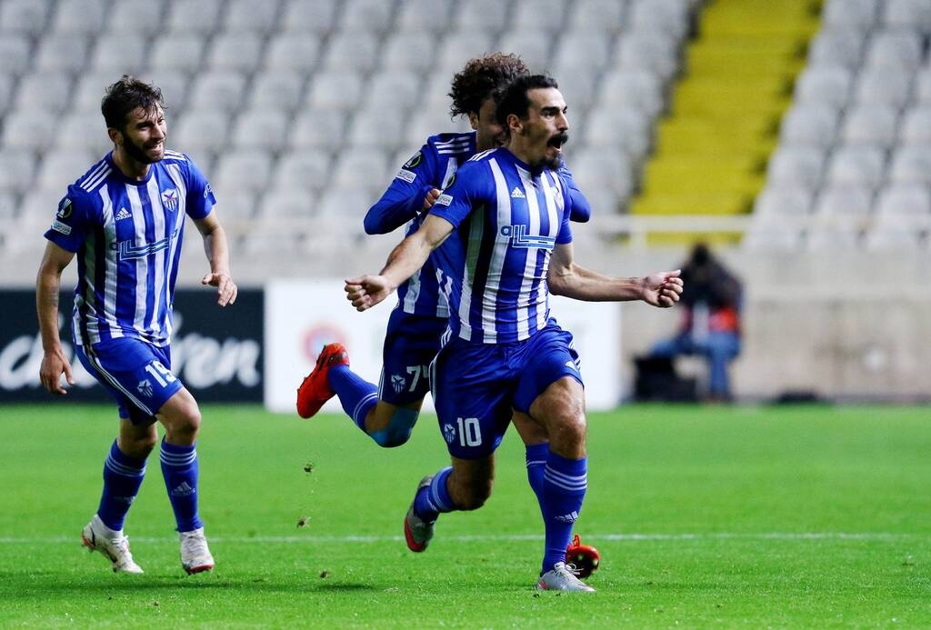 Conference League: ΑΣΥΛΛΗΠΤΟ γκολ του Λάζαρου Χριστοδουλόπουλου από το κέντρο!!! (video+photos)