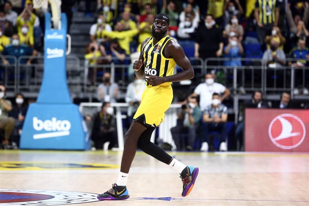Φενέρμπαχτσε-Αναντολού Εφές 84-89: Με υπογραφή Λάρκιν!