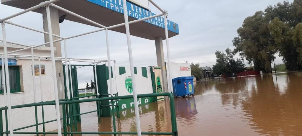 Γ’ Εθνική: Η βροχή μετέτρεψε γήπεδο σε… πισίνα (photos)