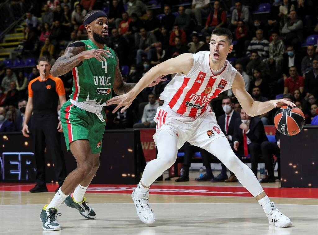 Ερυθρός Αστέρας-Ούνικς Καζάν 78-98: «Τρένο» πάει με Χεζόνια!