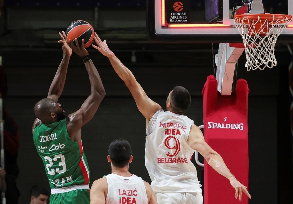 Ερυθρός Αστέρας-Ούνικς Καζάν 78-98: «Τρένο» πάει με Χεζόνια!