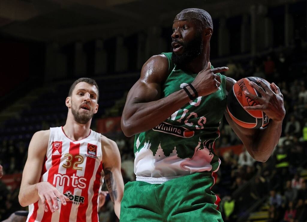 Ερυθρός Αστέρας-Ούνικς Καζάν 78-98: «Τρένο» πάει με Χεζόνια!