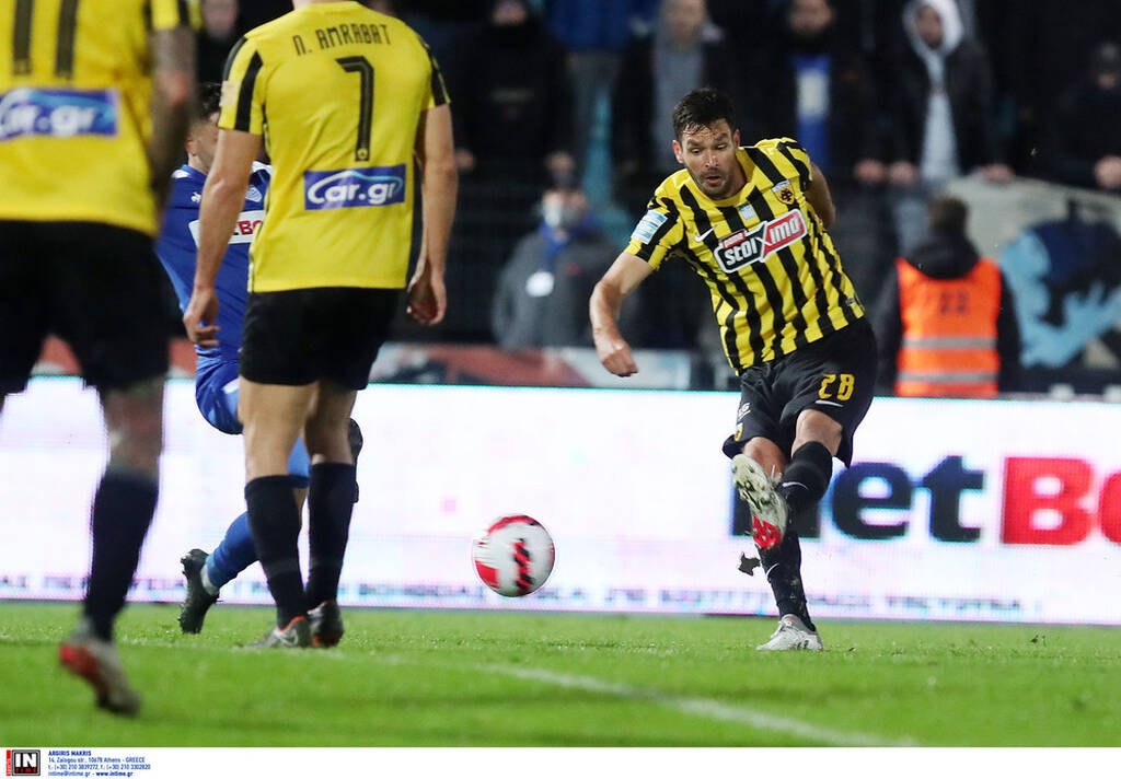 ΠΑΣ Γιάννινα-ΑΕΚ: Ξέσπασμα χαράς στο γκολ του Σάκχοφ (photos)