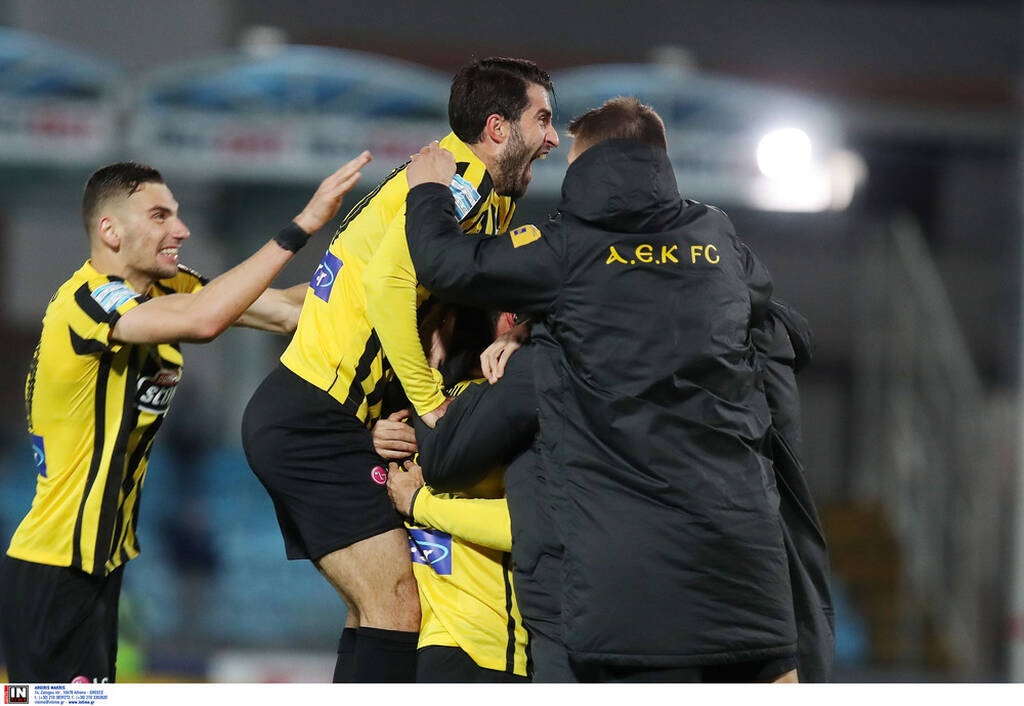 ΠΑΣ Γιάννινα-ΑΕΚ: Ξέσπασμα χαράς στο γκολ του Σάκχοφ (photos)