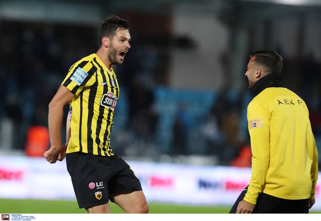 ΠΑΣ Γιάννινα-ΑΕΚ: Ξέσπασμα χαράς στο γκολ του Σάκχοφ (photos)