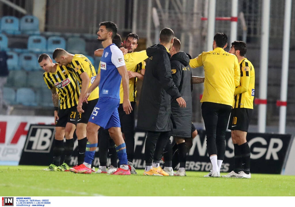 ΠΑΣ Γιάννινα-ΑΕΚ: Ξέσπασμα χαράς στο γκολ του Σάκχοφ (photos)