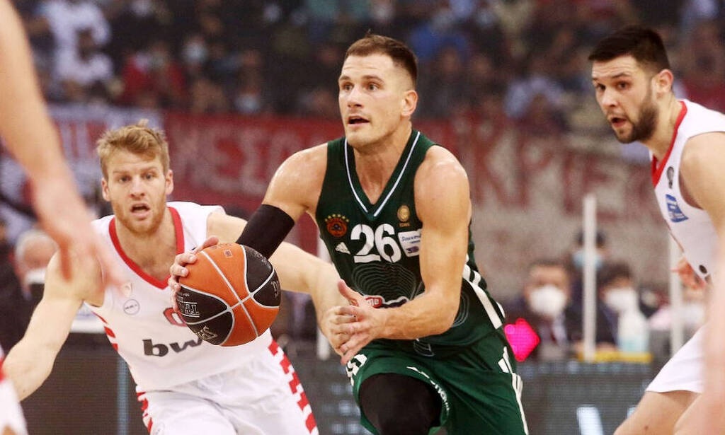 Νέντοβιτς: «Μετά τη νίκη με τον Ολυμπιακό είμαστε σε ένα “κύμα” προς τα πάνω»