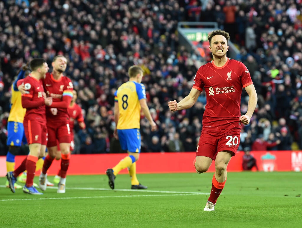 Premier League: Σκαρφάλωσε δεύτερη με τεσσάρα η Λίβερπουλ (vid+pics)