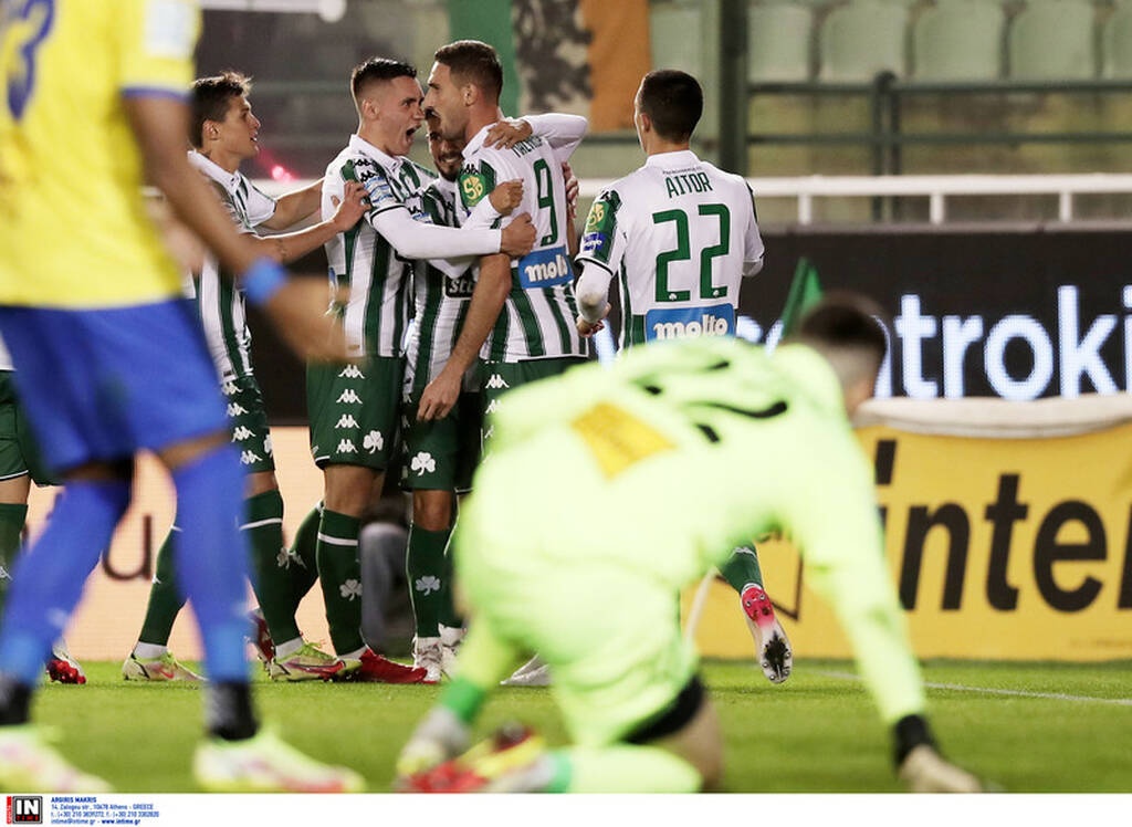 Παναθηναϊκός-Παναιτωλικός: Λάθος του Χουχούμη, ο Μαουρίσιο σέρβιρε το 2-0 στον Μακέντα! (video)