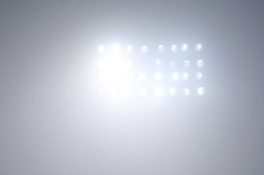 Κύπρος: Δεν έβλεπαν μπροστά τους - Η ομίχλη διέκοψε το ντέρμπι ΑΠΟΕΛ-Ομόνοια! (video+photos)