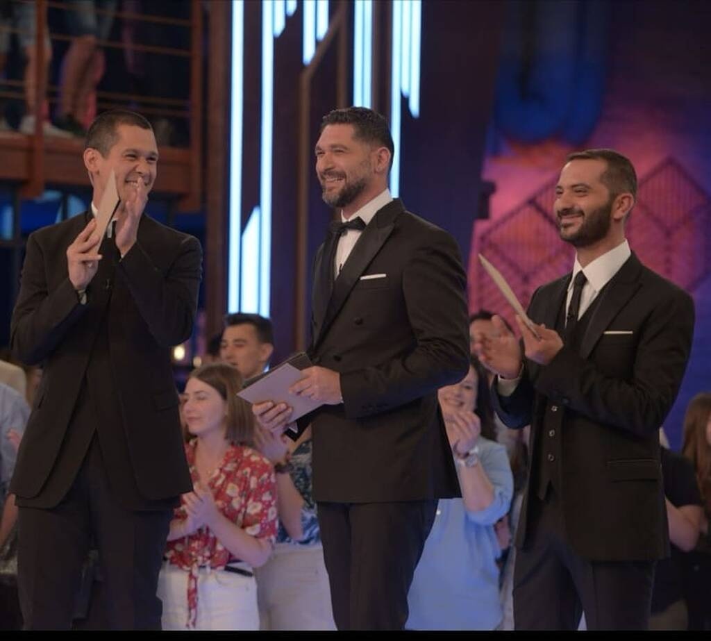 Masterchef: Σπάνιο ντοκουμέντο - Ο Κουτσόπουλος με φανέλα ομάδας - Τον αναγνωρίζετε; (photos)