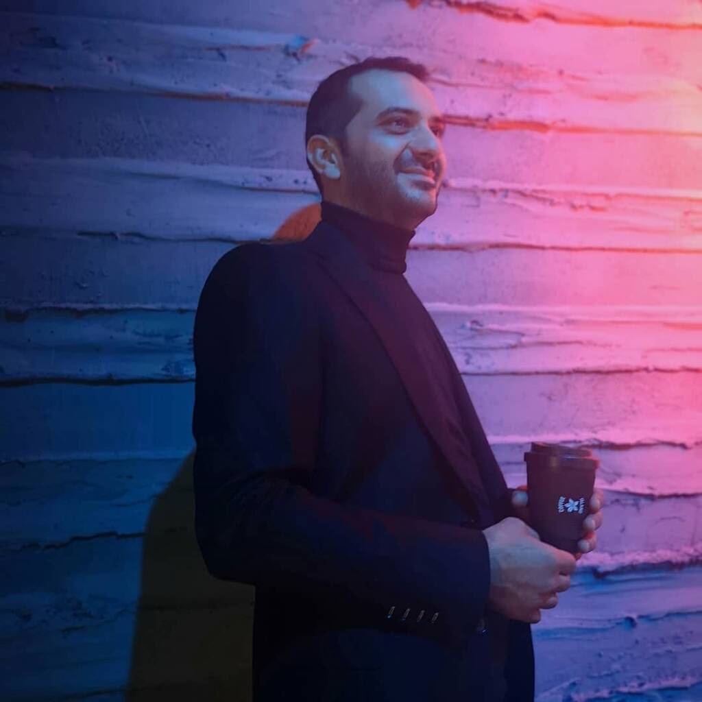 Masterchef: Σπάνιο ντοκουμέντο - Ο Κουτσόπουλος με φανέλα ομάδας - Τον αναγνωρίζετε; (photos)