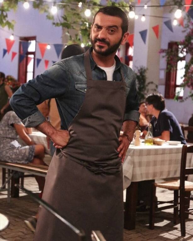Masterchef: Σπάνιο ντοκουμέντο - Ο Κουτσόπουλος με φανέλα ομάδας - Τον αναγνωρίζετε; (photos)