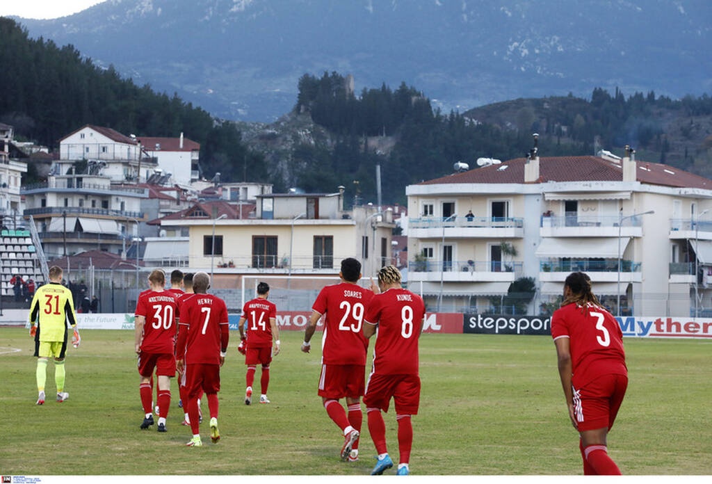 Λεβαδειακός-Ολυμπιακός: Φωτιά στο ματς, 2-0 οι Βοιωτοί στο 6' με Πολέτο κι απευθείας κόρνερ! (vid)