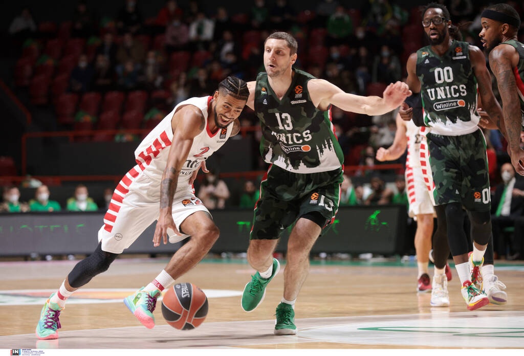 Ούνικς Καζάν-Ολυμπιακός 84-87: Ο Βεζένκοφ έκανε τη διαφορά!