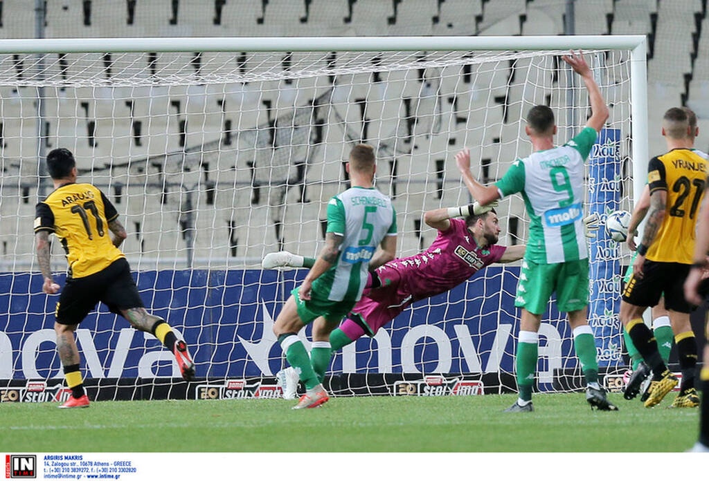 ΑΕΚ-Παναθηναϊκός: Αφηνιάζουν στο ντέρμπι Αραούχο και Μακέντα (video+photos)