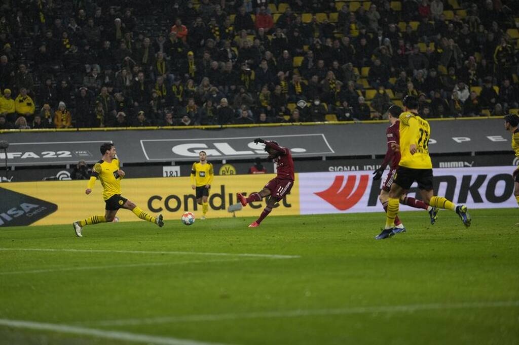Bundesliga: Ο παικταράς Λεβαντόφσκι με ρεκόρ καθάρισε το ντέρμπι! (vid+pics)
