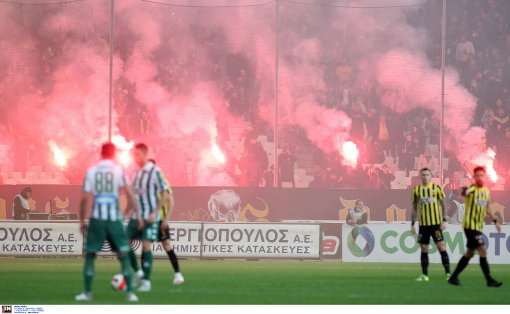 ΑΕΚ-Παναθηναϊκός: Καυτή ατμόσφαιρα στο ντέρμπι (photos+video)