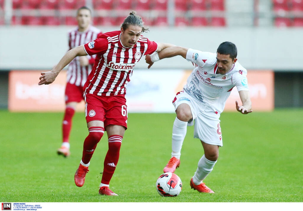 Ολυμπιακός Β-Πανσερραϊκός: Το πανό που ένωσε Περαιώτες και Σερραίους (photos)