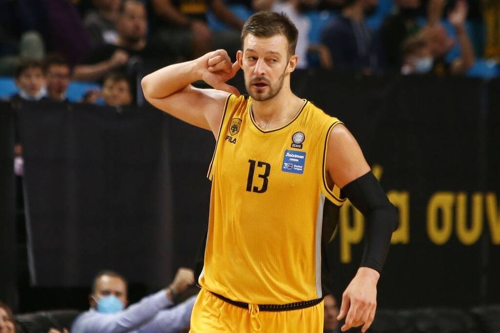 Την Τρίτη(7/12) το «Ύστατο Χαίρε» στον αδικοχαμένο Γέλοβατς - Αντιπροσωπεία της ΑΕΚ στο Νόβι Σαντ