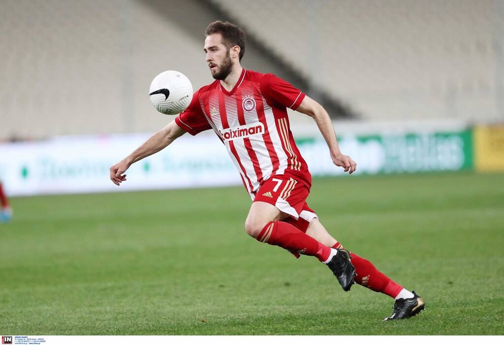 Θλίψη: «Έφυγε» ο προπονητής που ανέδειξε τον Κώστα Φορτούνη - Το μήνυμα του Έλληνα παίκτη (photos)