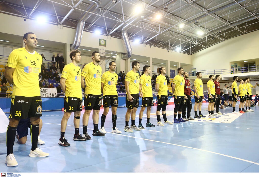 ΑΕΚ-Καντέτεν: Ενός λεπτού σιγή για τον Γέλοβατς και στο ματς χάντμπολ (video)