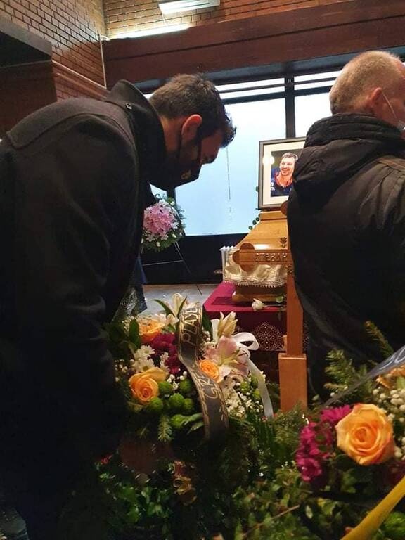 Το «τελευταίο» αντίο στον Γέλοβατς - Κηδεύτηκε σε κλίμα οδύνης