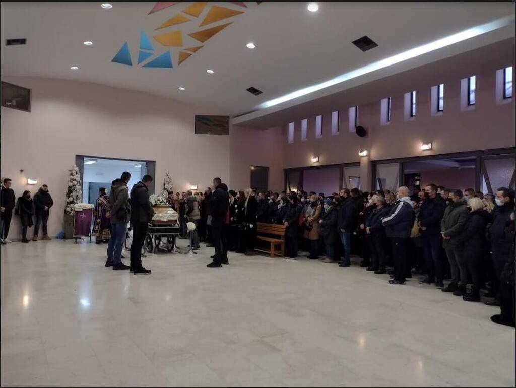 Το «τελευταίο» αντίο στον Γέλοβατς - Κηδεύτηκε σε κλίμα οδύνης