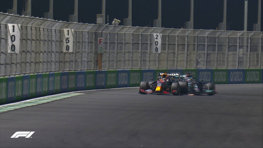 Formula 1: Παραδοχή και συγγνώμη από τη Red Bull για τη μάχη Φερστάπεν-Χάμιλτον (video)