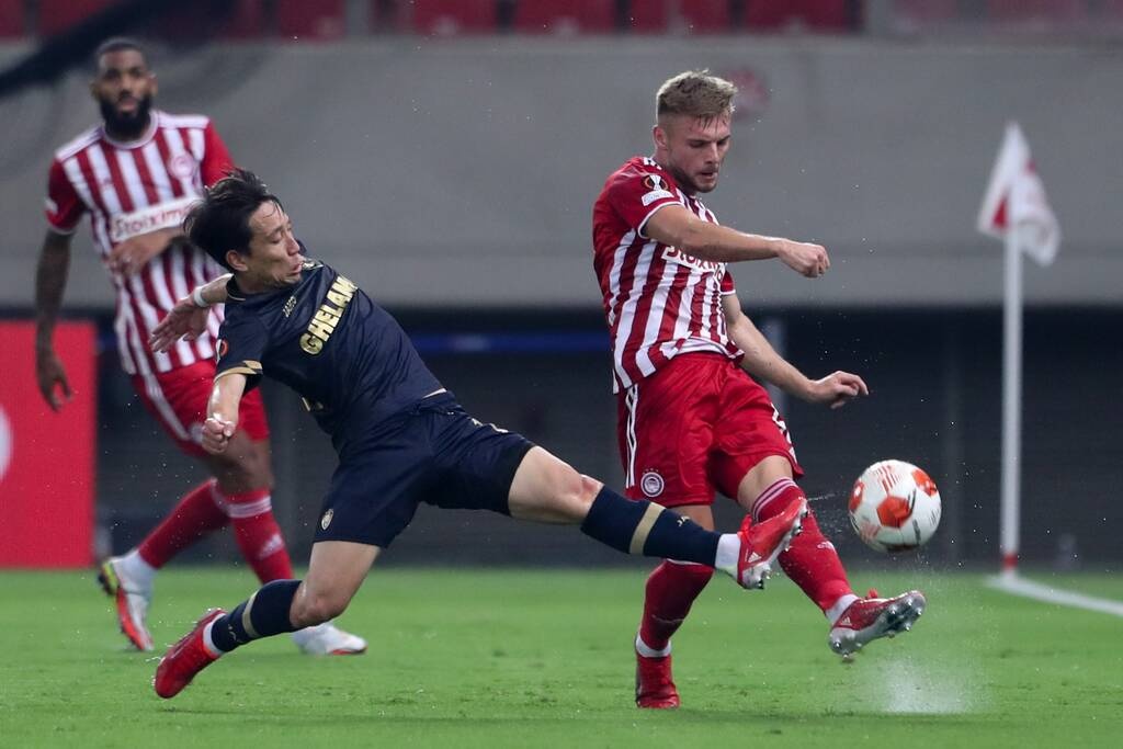 Αντβέρπ-Ολυμπιακός: Κυνηγώντας την πρωτιά και την ελπίδα