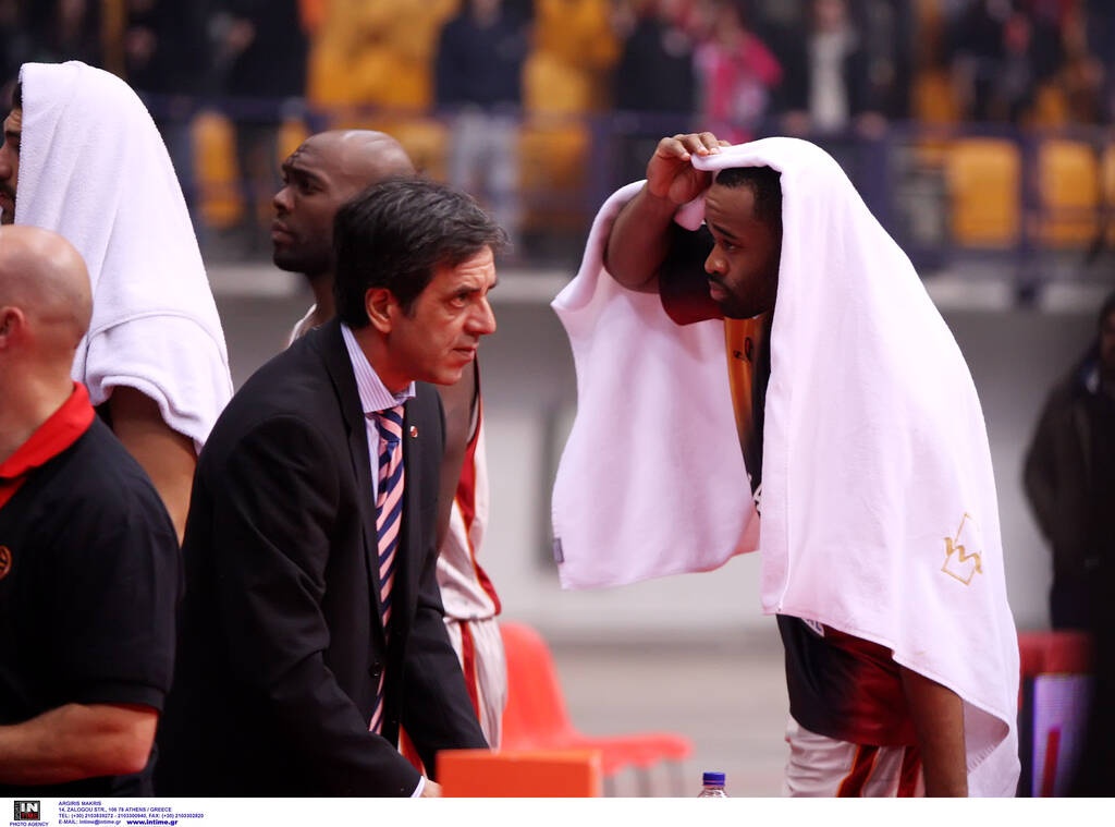 Ο Πιτσίλκας τιμώρησε τους διαιτητές του ΑΕΚ-Προμηθέας, παρά την αντίθετη άποψη του παρατηρητή!