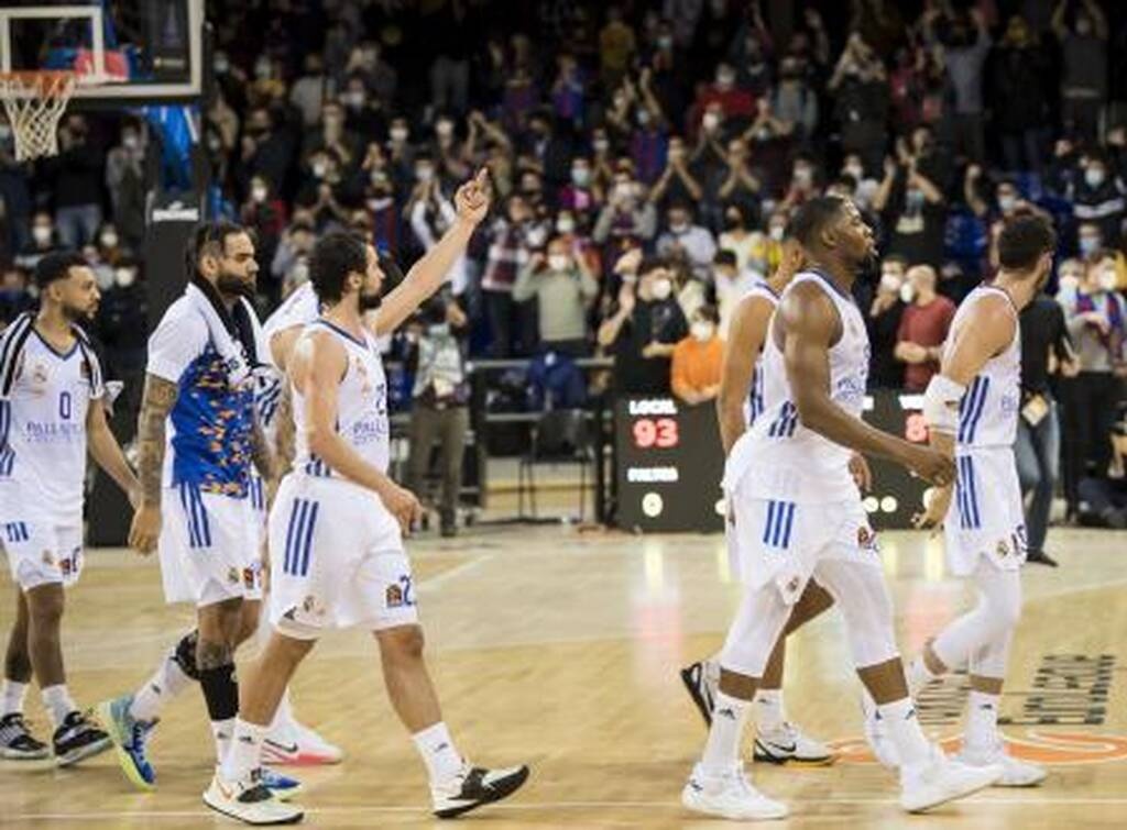 Ρεάλ Μαδρίτης: Άσεμνη χειρονομία Γιουλ στον κόσμο της Μπαρτσελόνα (photos)